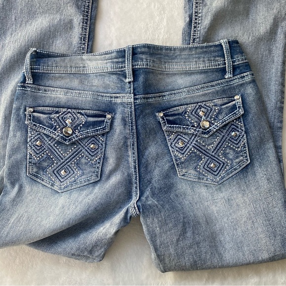 LEI Women's Low Rise Slim Boot Jeans Light Blue Size 5 Ashley Bling bedazzled - Picture 2 of 10